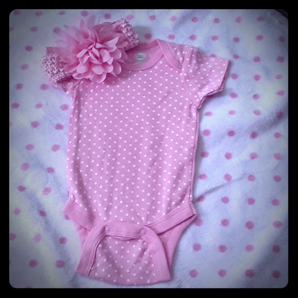 NWOT baby girls onesie with headband